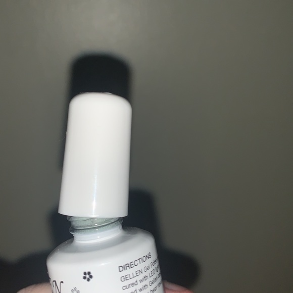 Set Of 5 Gellen Soak Off Gel Polish - Picture 6 of 9